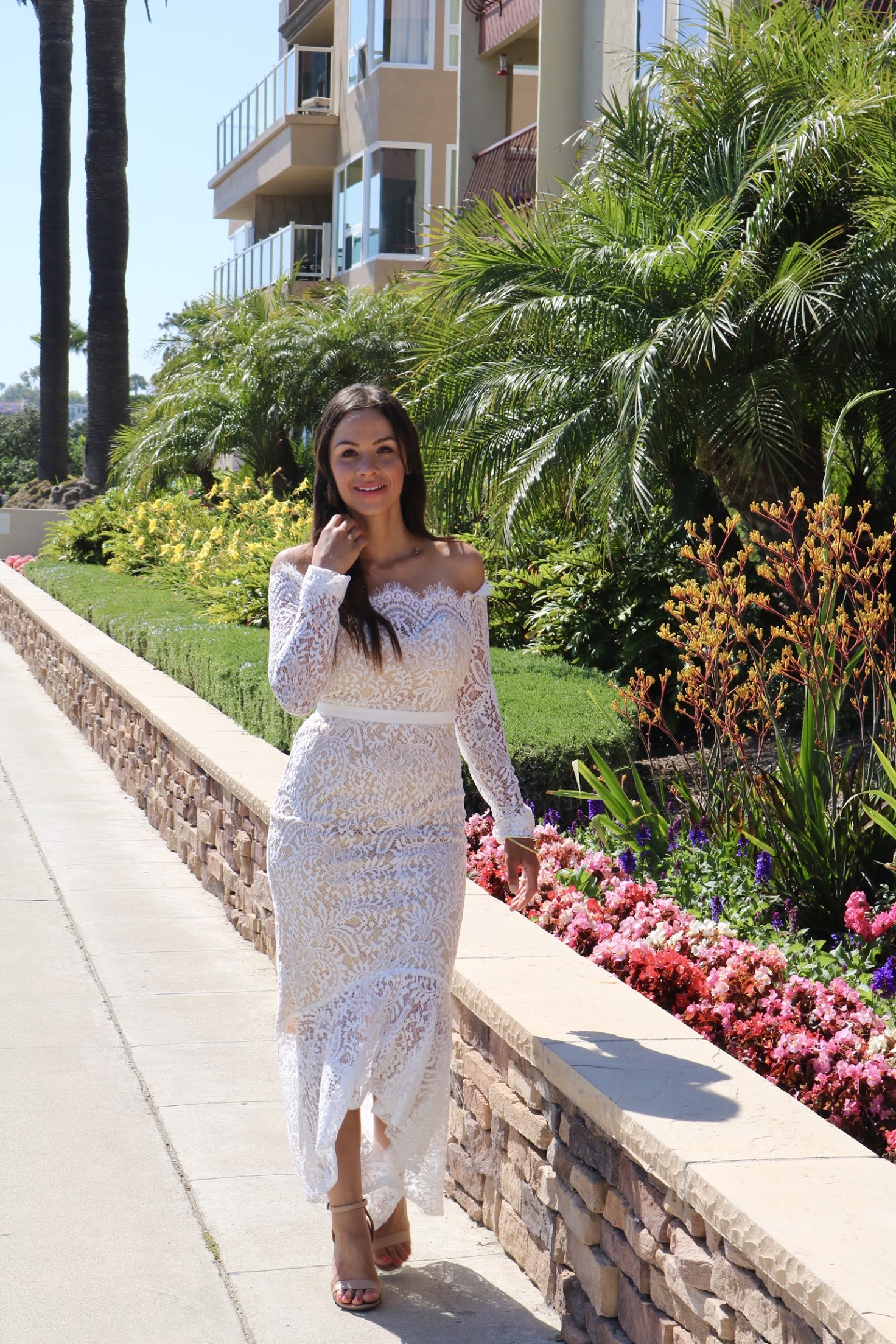 vici white lace dress